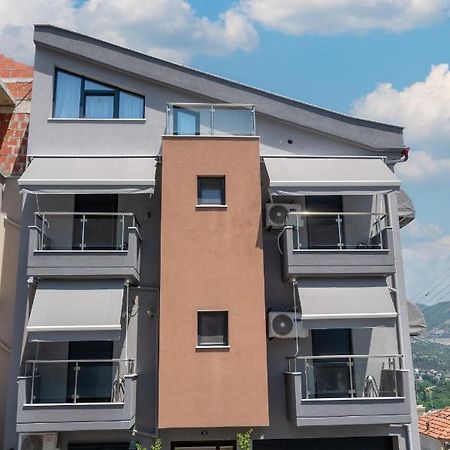 Dns Apartments Kavála Eksteriør bilde